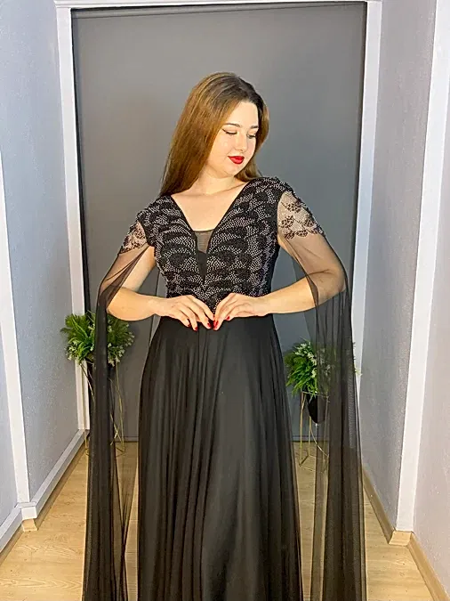 Siyah Büyük Beden Pelerin Kol Üst Baskı Boncuk Tül  Uzun Abiye Elbise