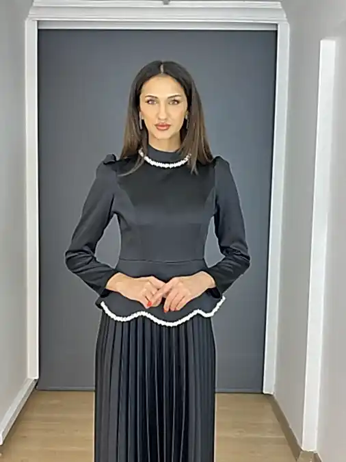 Bej Tesettür Saten Dik Yaka Pilise Uzun Abiye Elbise
