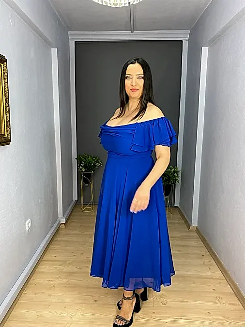 Sax Kayık Yaka Büyük Beden Şifon Kısa Abiye
