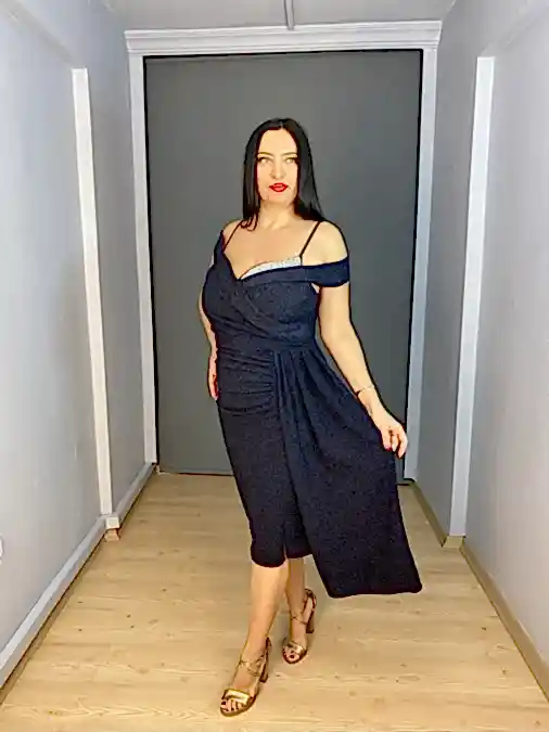 Lacivert Madonna Yaka Esnek Simli Kumaş Kısa Abiye Elbise