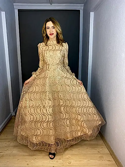Gold Tesettür Kol Saten Detaylı Yoğun İşli Abiye Elbise