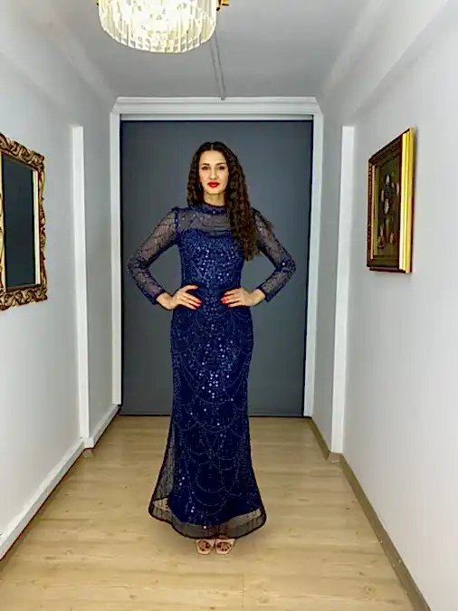 Lacivert Uzun Kollu Dik Yaka Pul Boncuk İşli Uzun Abiye Elbise