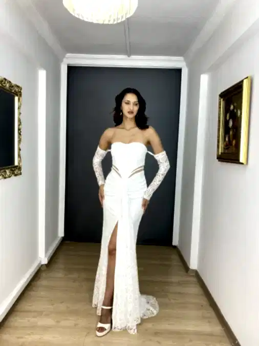 Beyaz Dantel Straplez Bel Transparan Boncuk İşli Uzun Abiye Elbise