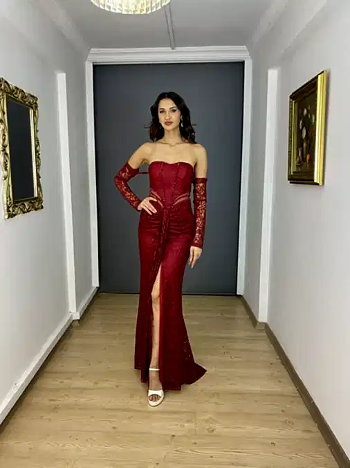 Bordo Dantel Straplez Bel Transparan Boncuk İşli Uzun Abiye Elbise
