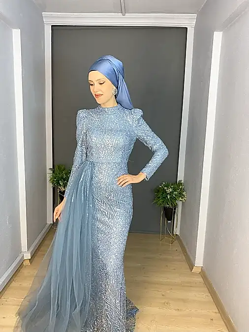 Mavi  Tesettür Simli Yan Tül Detaylı Balık  Abiye Elbise