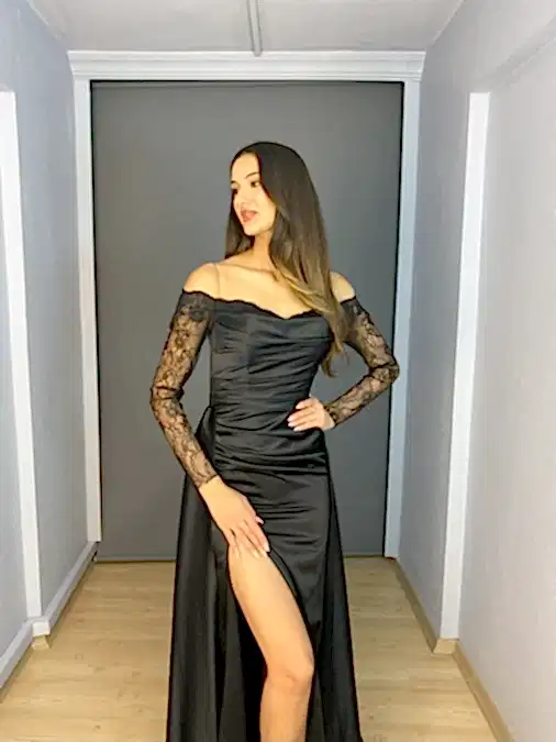 Siyah Saten Dantel Uzun Kollu Kayık Yaka Uzun Abiye Elbise