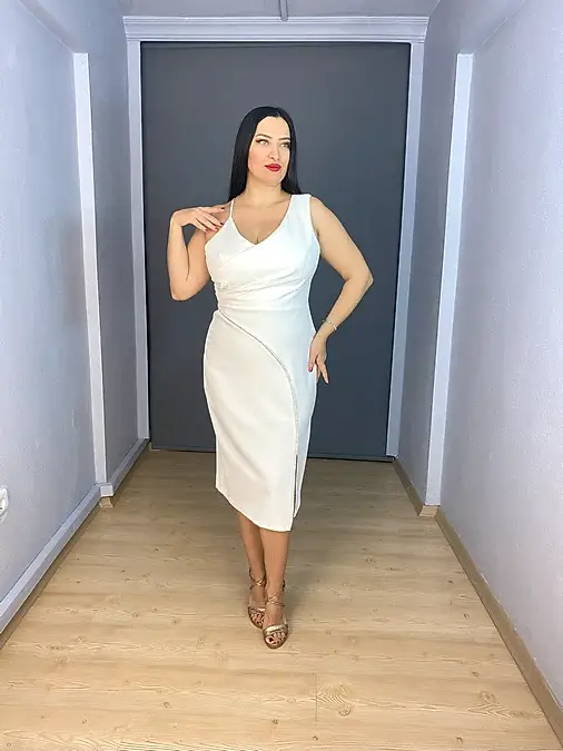 Ekru Büyük Beden Esnek Kumaş V Yaka Kısa Abiye Elbise