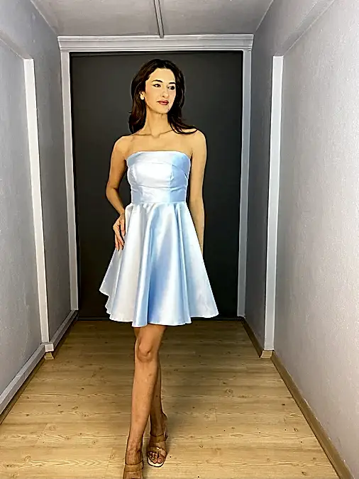Bebe Mavisi Saten Straplez Kloş Kısa Abiye Elbise