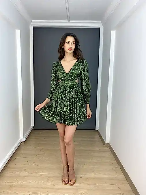 Haki Payet V Yaka Uzun Kollu Sırt Dekolteli Kısa Abiye Elbise