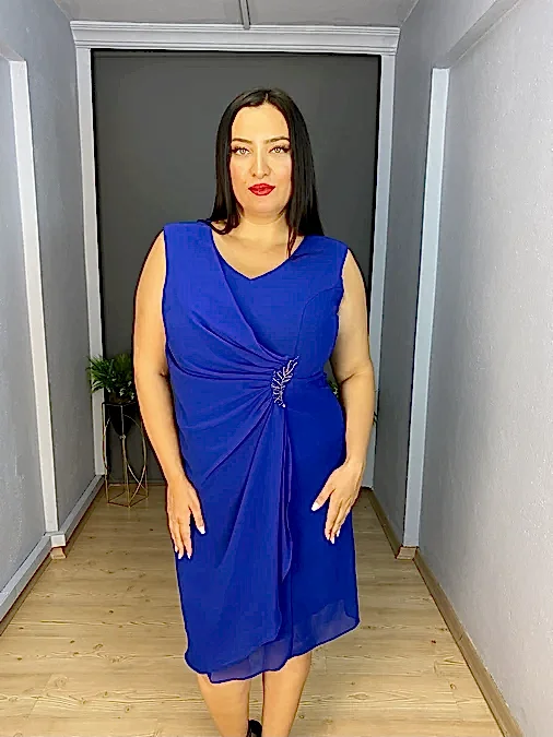 Sax  Büyük Beden Yan Aksesur Drape Detaylı Şifon Kısa Abiye Elbise