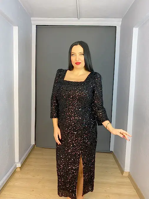 Siyah Büyük Beden Kare Yaka Truvakar Kollu  Payet Kısa Abiye ELbise