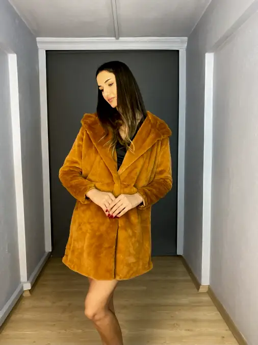 Taba Kürk Peluş Kapşonlu Cep Detaylı Kaban