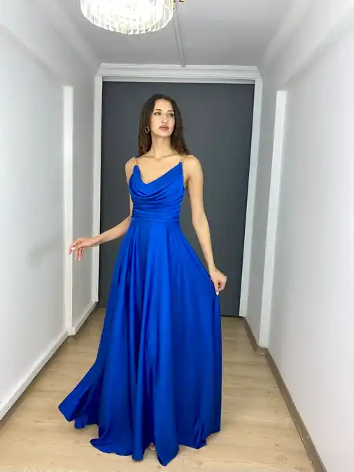 Sax Saten A Kesim Degaje Yaka Zincir Askılı Uzun Abiye Elbise