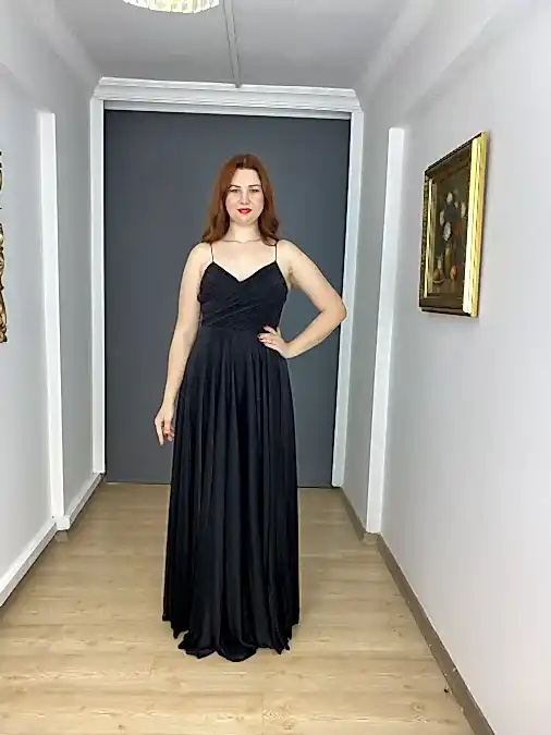 Siyah Büyük Beden Simli Sırtı Bağlamalı Uzun Abiye Elbise