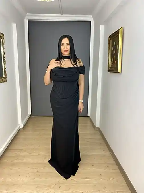 Sax Büyük Beden Kayık Yaka Ön Drapeli Uzun Abiye Elbise
