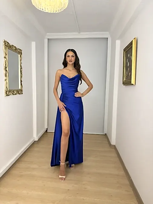 Sax Saten Straplez Ön Drapeli Yırtmaçlı Uzun Abiye Elbise